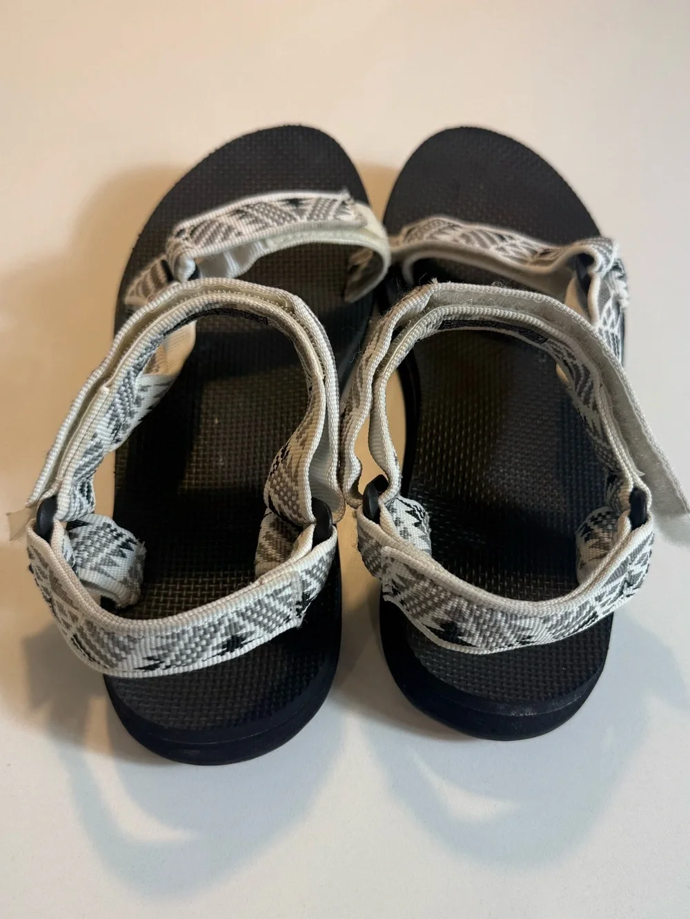 Teva Original Universal Boomerang White Grey Geometric Sport Sandals Size 9